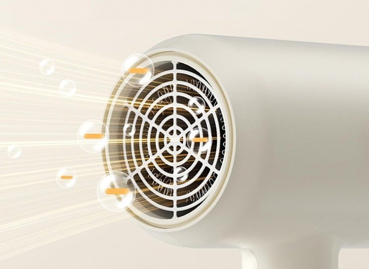 سشوار شیائومی مدل Enchen Air 7 با فناوری یون منفی